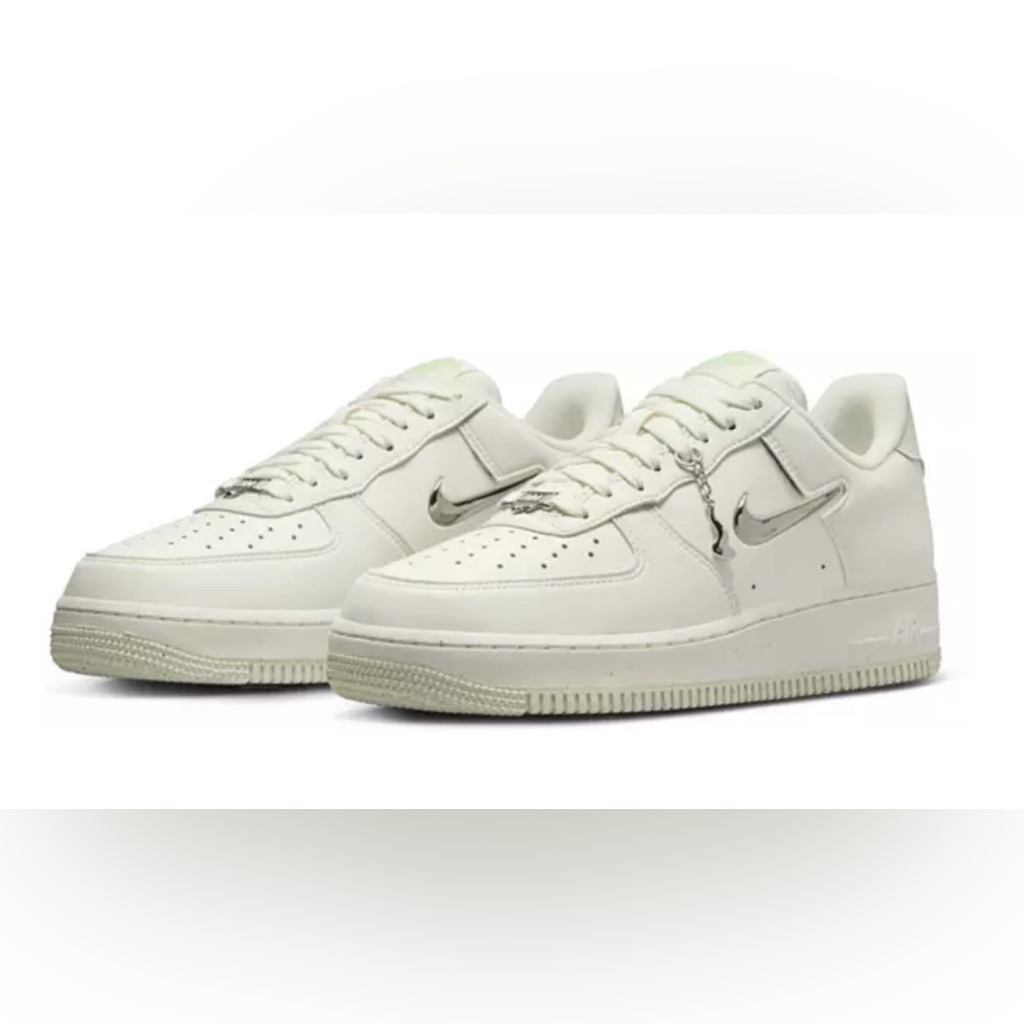 W Air Force 1 07 Nn Se Womens Size 11 Brand New